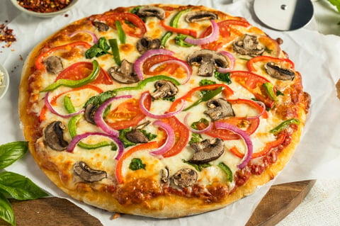Grill House Veggie Pizza with colourful vegetables